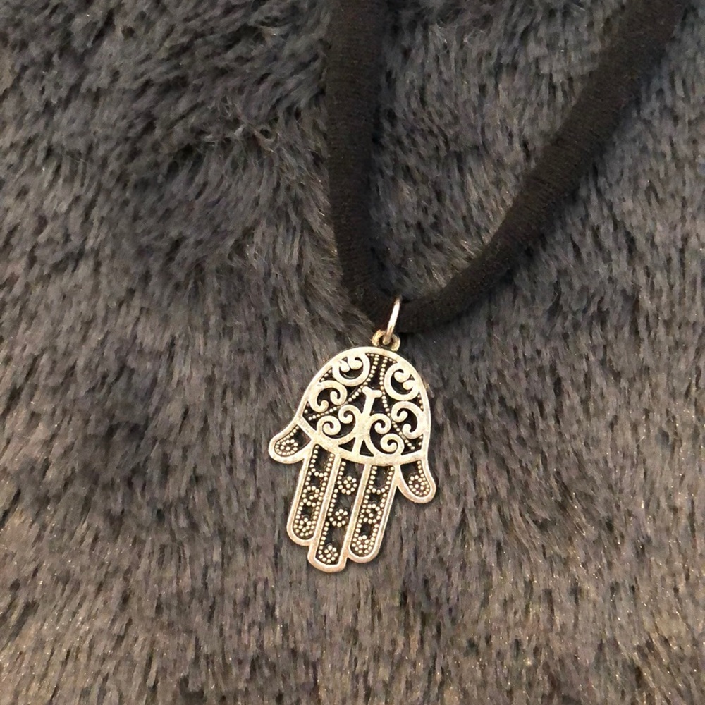 Hamsah Choker Necklace
